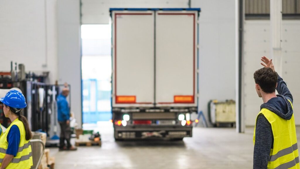 transport & logistics provider supporting warehouse operations